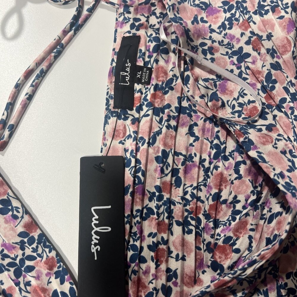 Lulus Womens Dress Floral Purple Pink‎ White Tie Back Accordian V-neck XL NEWT - Picture 10 of 16